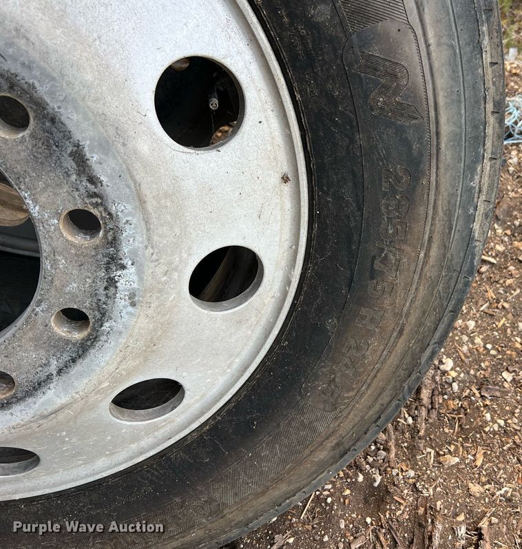 image for item II9151 Tires and wheels