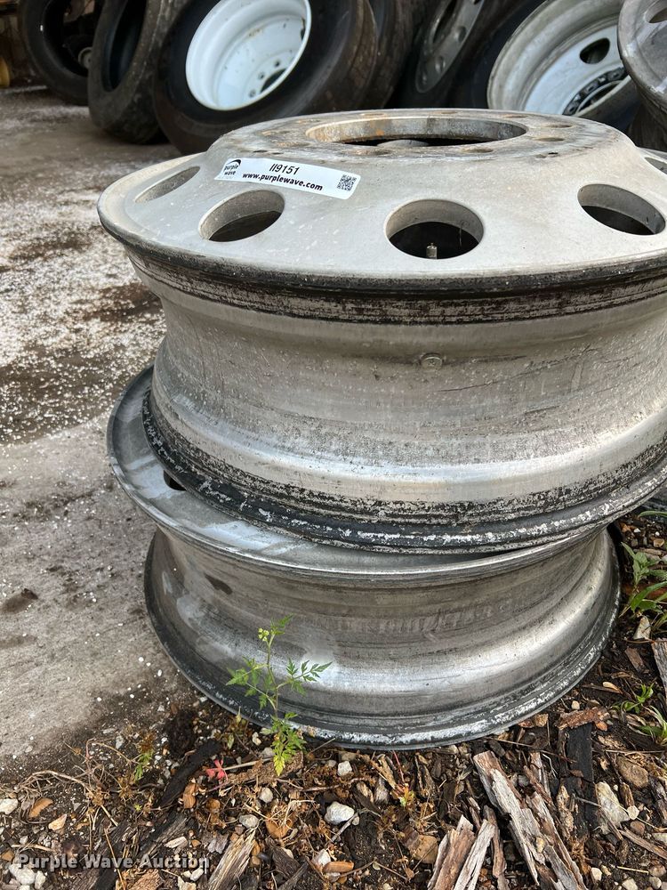 image for item II9151 Tires and wheels