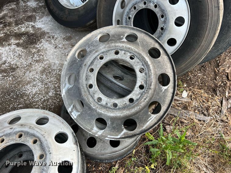 image for item II9151 Tires and wheels