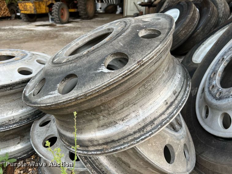 image for item II9151 Tires and wheels