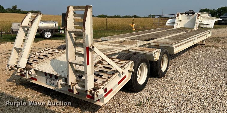 image for item II9155 2003 Interstate  equipment trailer
