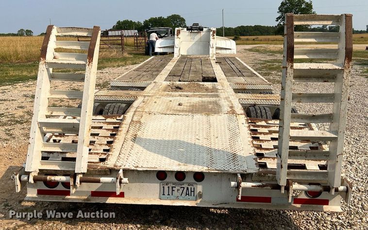 image for item II9155 2003 Interstate  equipment trailer