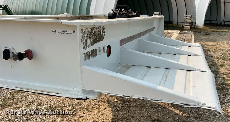 image for item II9155 2003 Interstate  equipment trailer