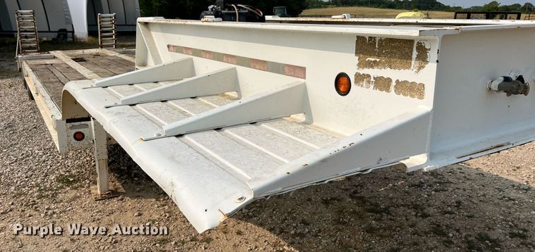 image for item II9155 2003 Interstate  equipment trailer