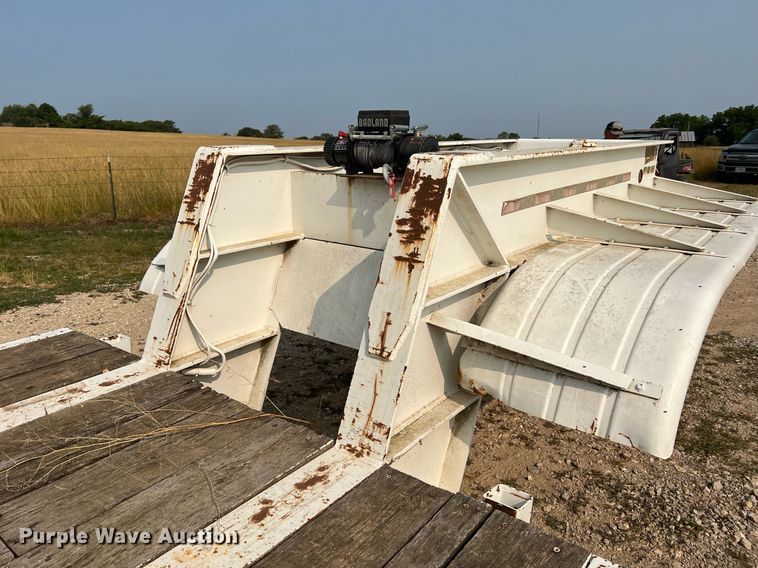 image for item II9155 2003 Interstate  equipment trailer