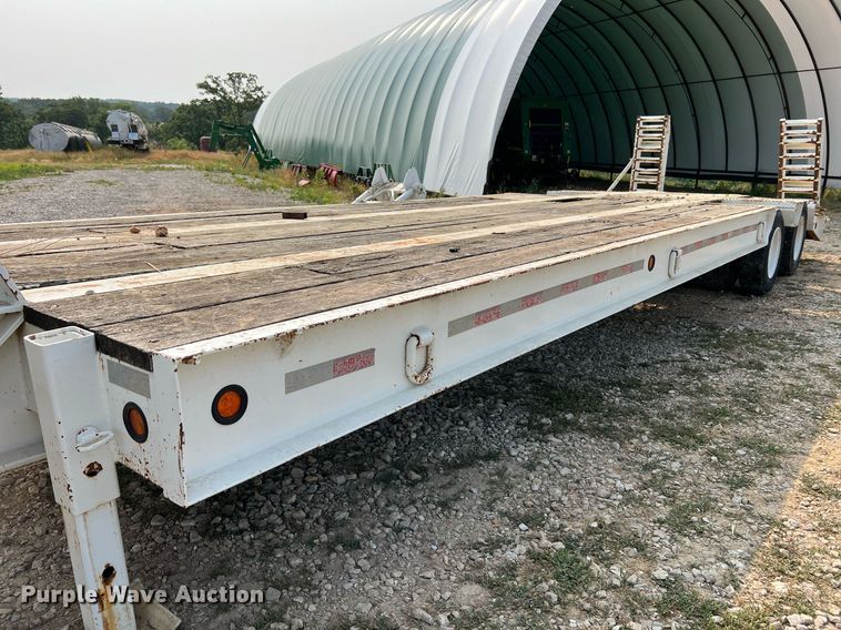 image for item II9155 2003 Interstate  equipment trailer