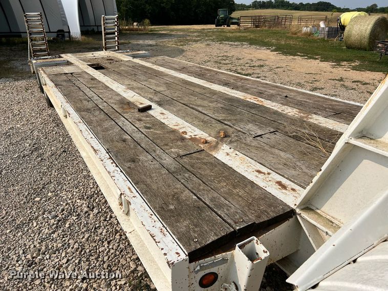 image for item II9155 2003 Interstate  equipment trailer