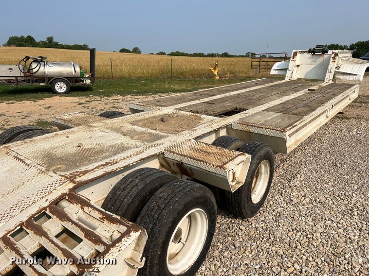 image for item II9155 2003 Interstate  equipment trailer