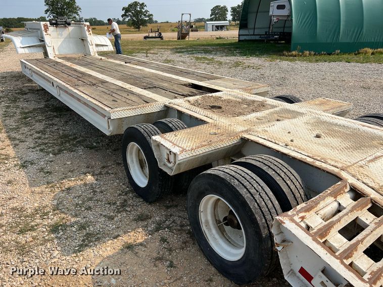 image for item II9155 2003 Interstate  equipment trailer