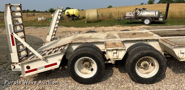 image for item II9155 2003 Interstate  equipment trailer