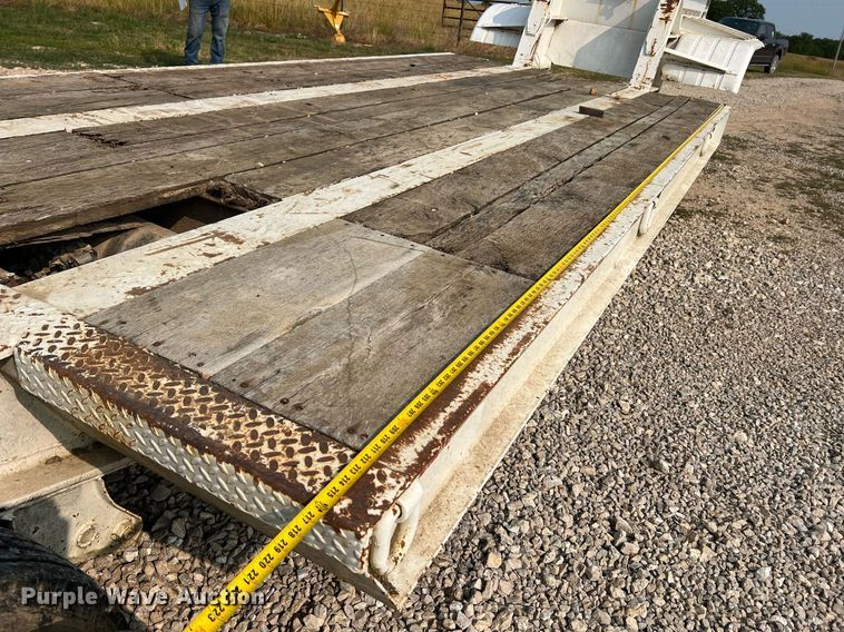 image for item II9155 2003 Interstate  equipment trailer