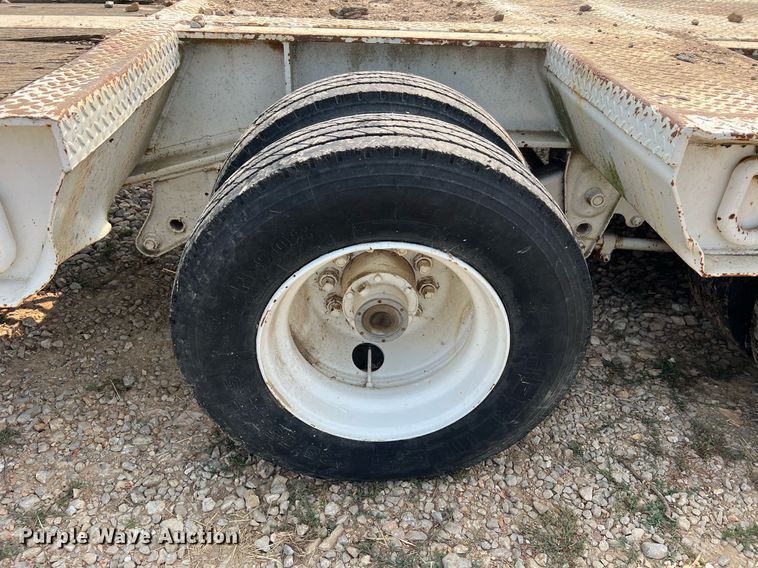 image for item II9155 2003 Interstate  equipment trailer