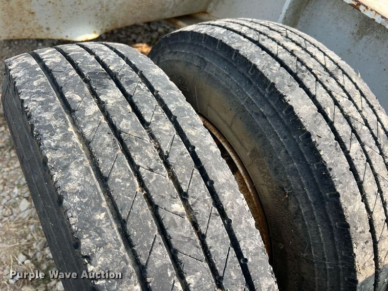 image for item II9155 2003 Interstate  equipment trailer