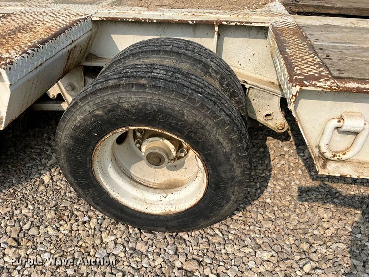 image for item II9155 2003 Interstate  equipment trailer