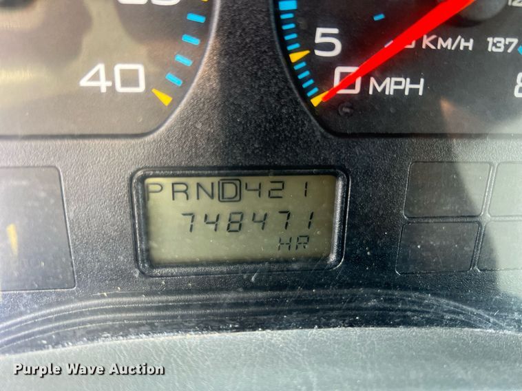 image for item II9199 2005 International 4300  box truck