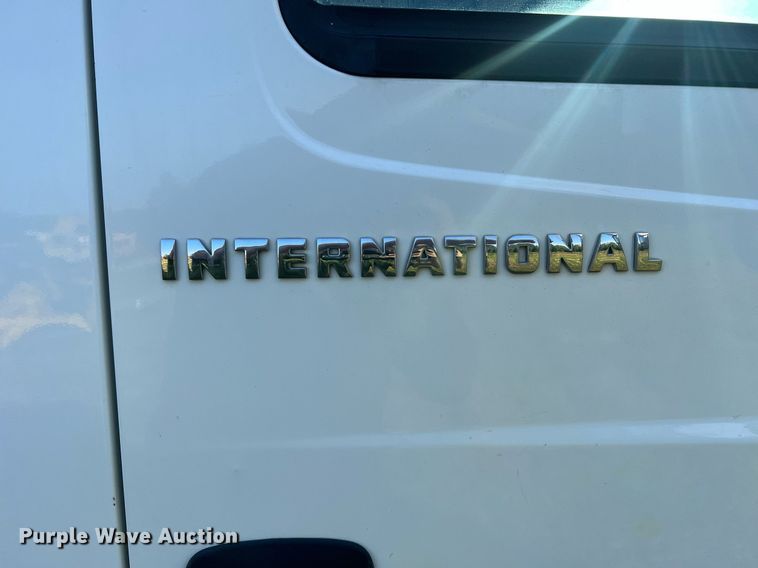 image for item II9199 2005 International 4300  box truck