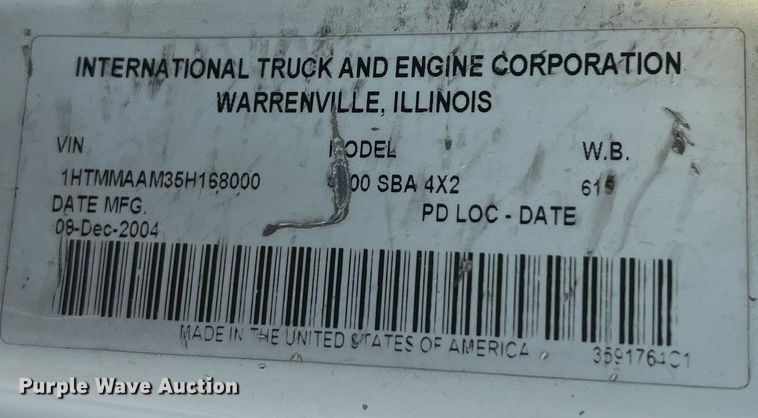 image for item II9199 2005 International 4300  box truck