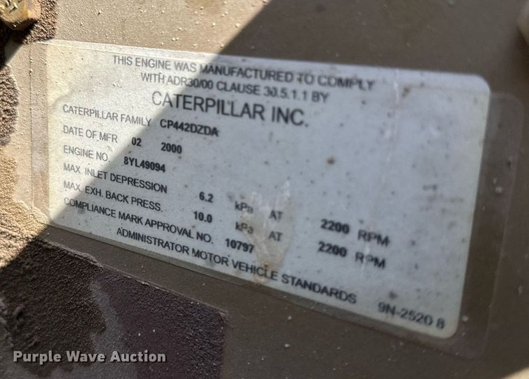 image for item JJ9934 2000 Freightliner FL70  utility / service truck