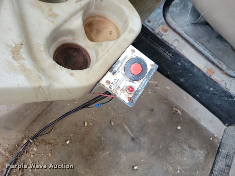 image for item JO9069 2007 International 9400i  semi truck