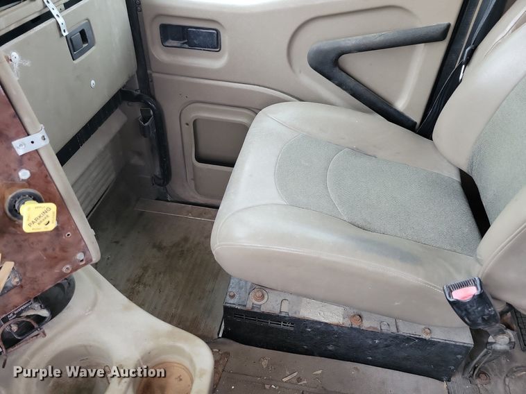 image for item JO9069 2007 International 9400i  semi truck