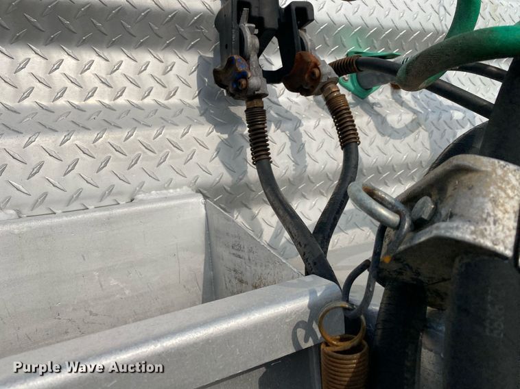 image for item KB9435 2000 International 9200i  semi truck