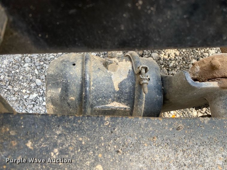 image for item KB9435 2000 International 9200i  semi truck