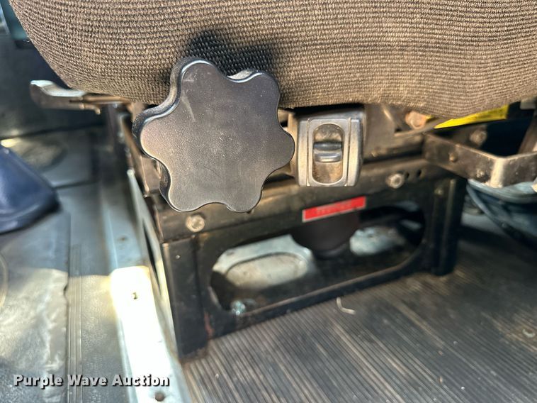 image for item KL9013 1981 Peterbilt 359  semi truck