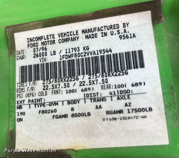 image for item LB9028 1997 Ford F800  truck cab and chassis