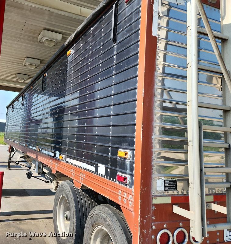 image for item LE9125 2008 Timpte  grain trailer