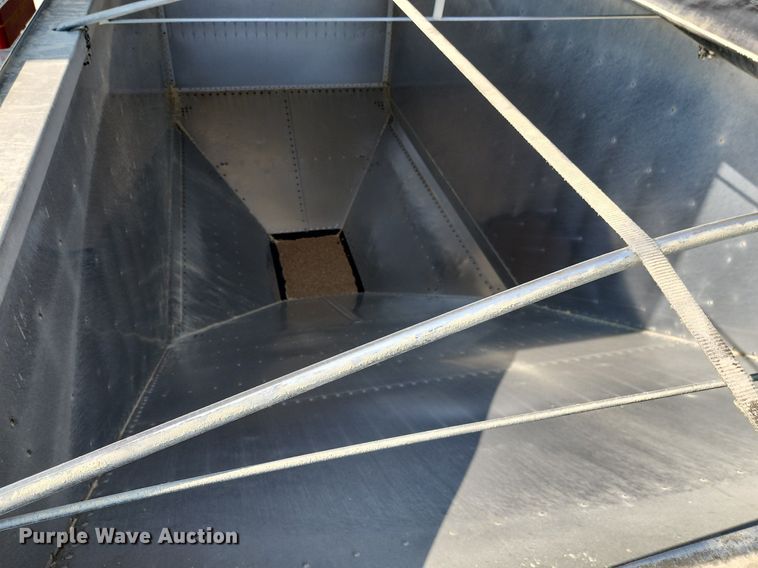 image for item LE9125 2008 Timpte  grain trailer