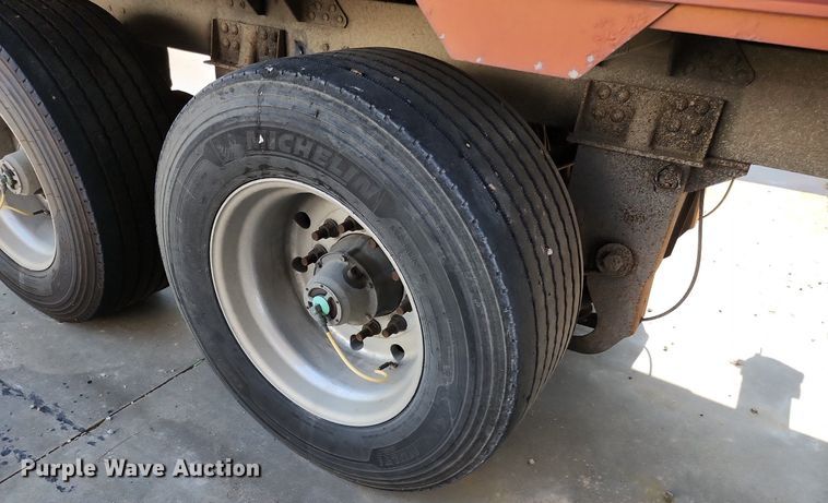 image for item LE9125 2008 Timpte  grain trailer