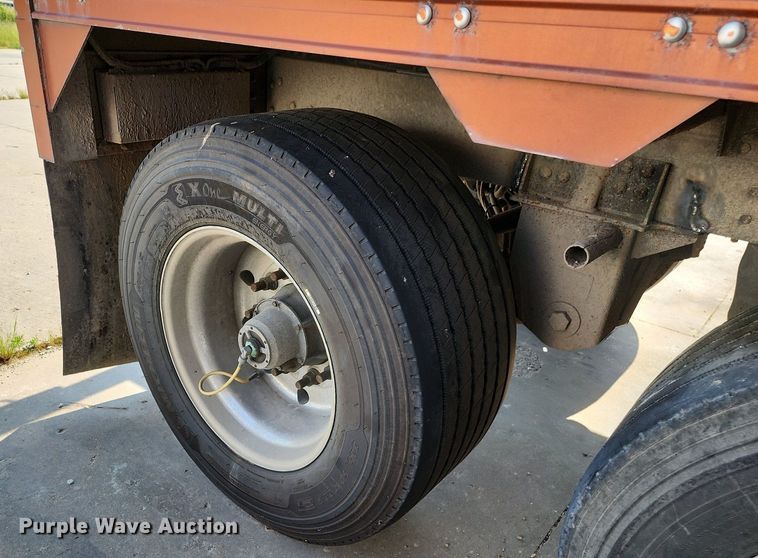 image for item LE9125 2008 Timpte  grain trailer