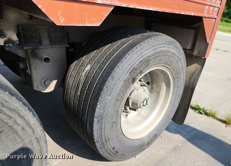 image for item LE9125 2008 Timpte  grain trailer