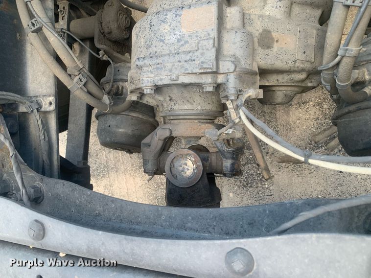 image for item LH9666 2018 Freightliner Cascadia 126  semi truck