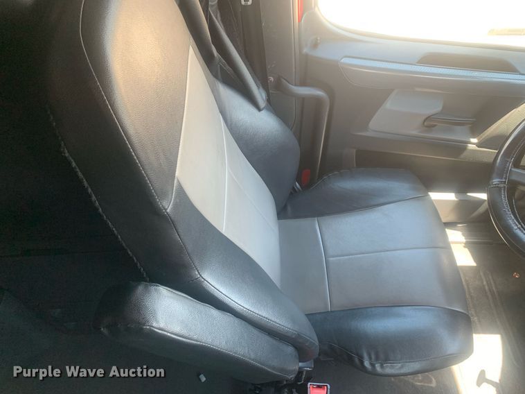 image for item LH9666 2018 Freightliner Cascadia 126  semi truck