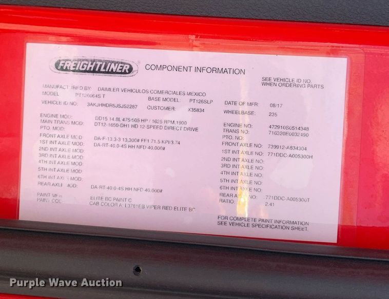 image for item LH9666 2018 Freightliner Cascadia 126  semi truck