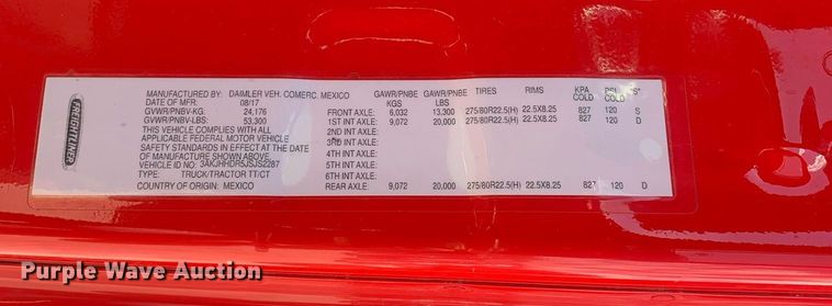 image for item LH9666 2018 Freightliner Cascadia 126  semi truck