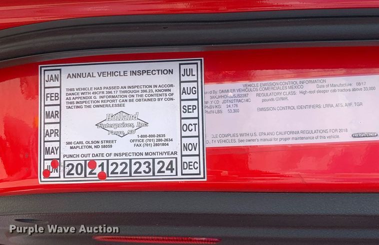 image for item LH9666 2018 Freightliner Cascadia 126  semi truck