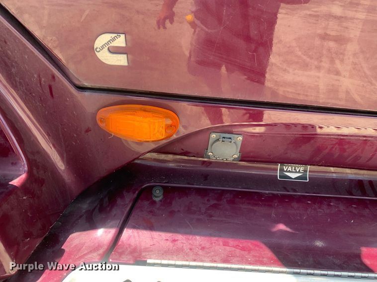 image for item LH9667 2020 International LT625  semi truck