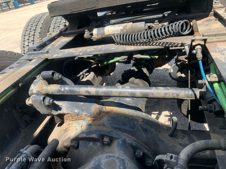 image for item LH9667 2020 International LT625  semi truck