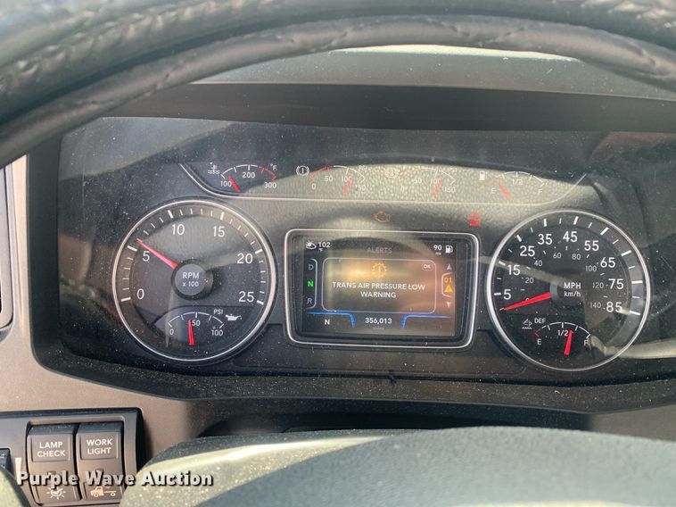 image for item LH9667 2020 International LT625  semi truck