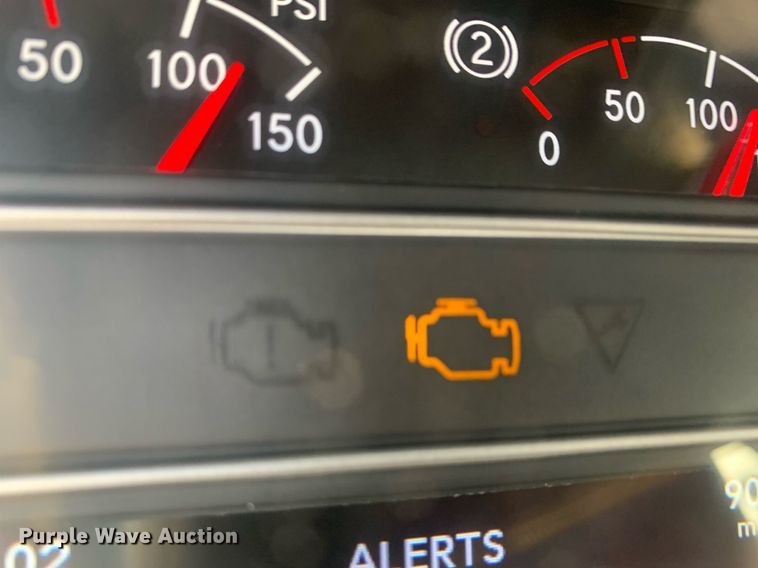 image for item LH9667 2020 International LT625  semi truck