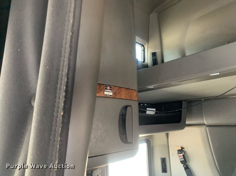 image for item LH9667 2020 International LT625  semi truck