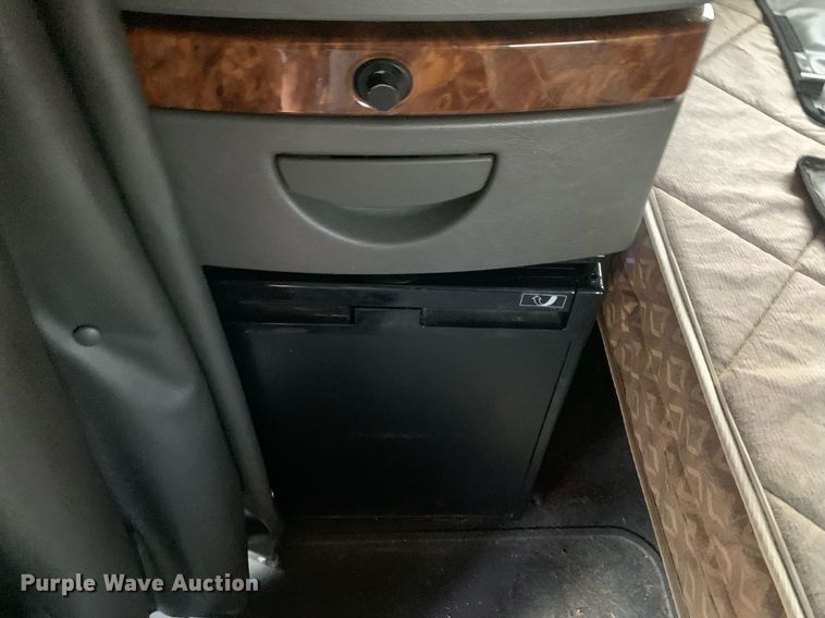 image for item LH9667 2020 International LT625  semi truck