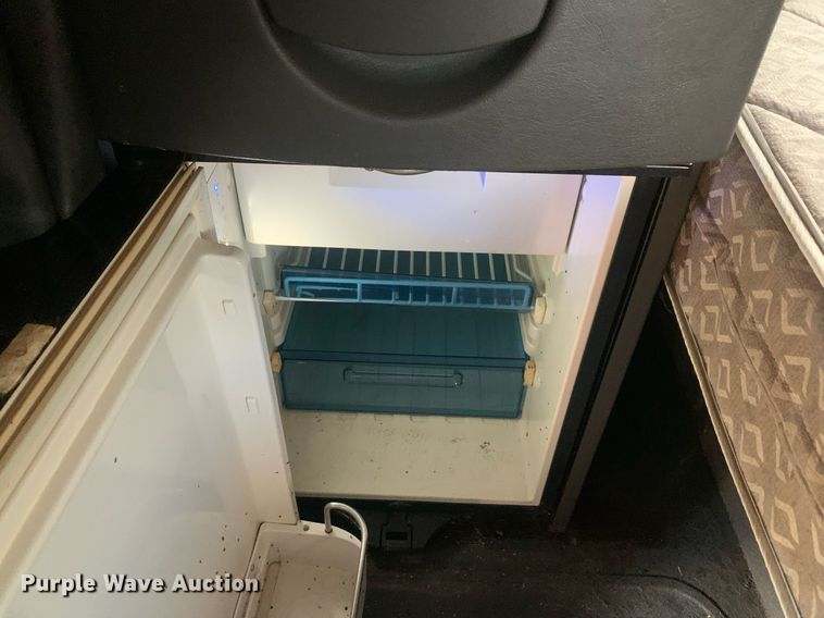 image for item LH9667 2020 International LT625  semi truck