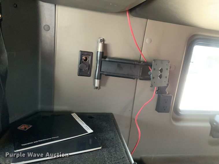 image for item LH9667 2020 International LT625  semi truck