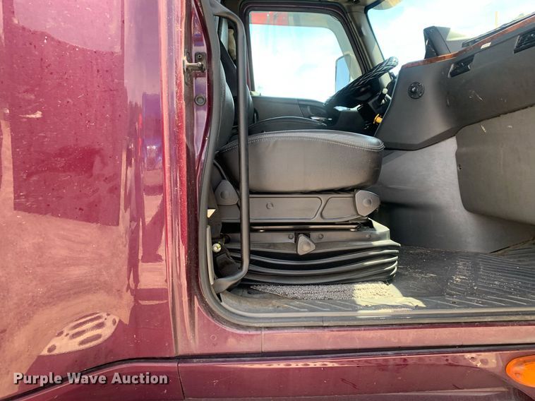 image for item LH9667 2020 International LT625  semi truck