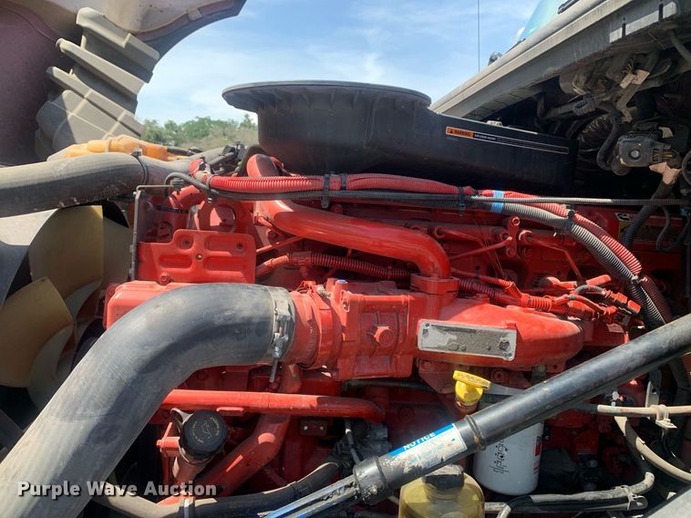 image for item LH9667 2020 International LT625  semi truck