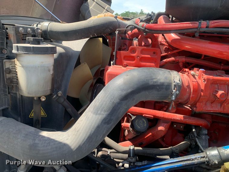 image for item LH9667 2020 International LT625  semi truck