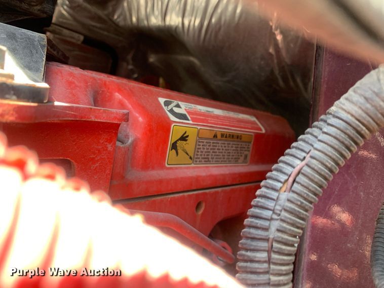 image for item LH9667 2020 International LT625  semi truck